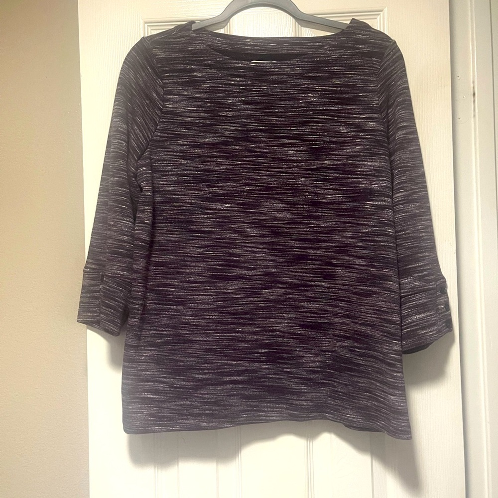 $5 SALE Croft & Barrow heathered purple long sleeve shirt. Buttons on the cuffs.